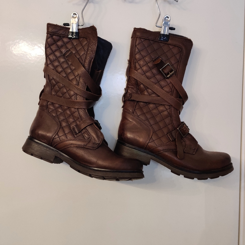 Steve Madden Brown Combat & Moto Boots - Picture 2 of 7